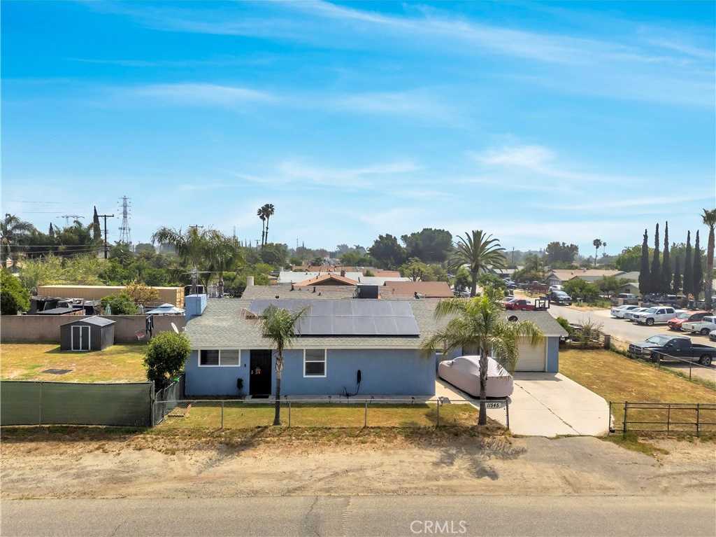 photo 1: 11545 Maple Avenue, Bloomington CA 92316