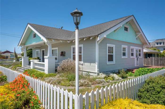 photo 2: 145 W Pine Street, Fort Bragg CA 95437