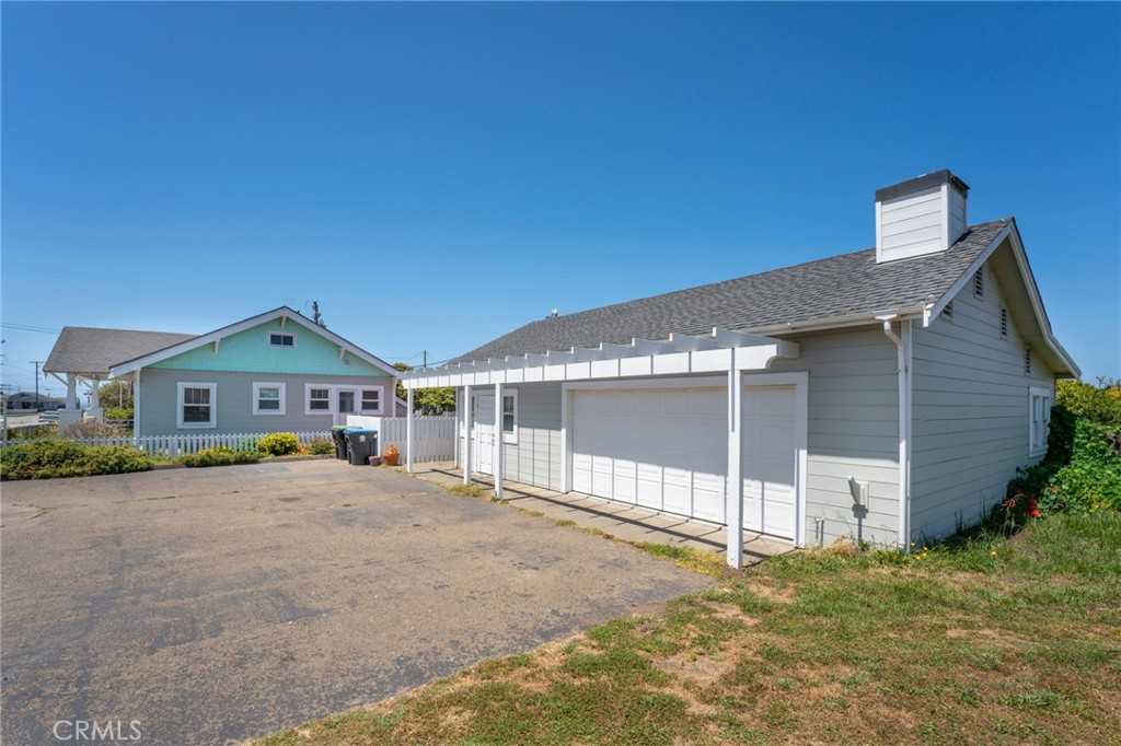 photo 3: 145 W Pine Street, Fort Bragg CA 95437