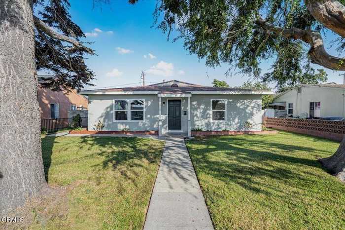 photo 2: 1518 Valley Park Drive, Oxnard CA 93033