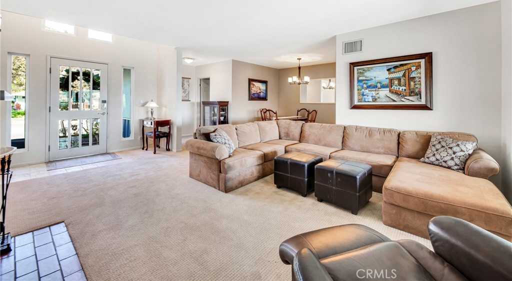 photo 2: 2013 Amber Lane, Burbank CA 91504