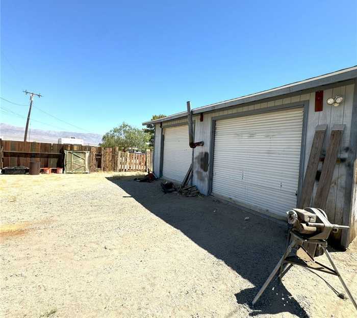 photo 10: 13610 Elm Street, Trona CA 93562