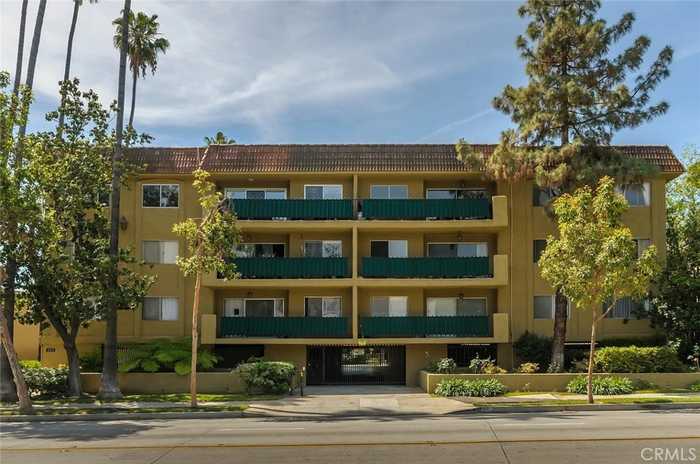 photo 1: 382 E California Boulevard Unit 205, Pasadena CA 91106