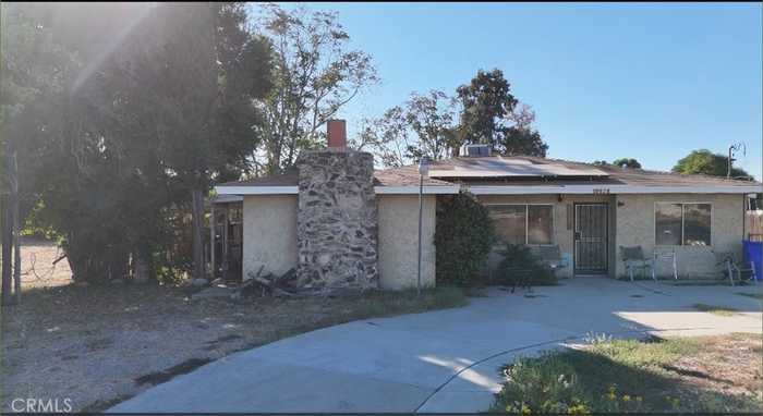 photo 2: 10928 Laurel Avenue, Bloomington CA 92316