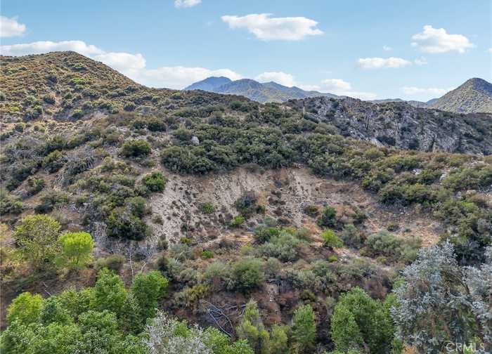 photo 2: 23070 Angeles Forest, Palmdale CA 93550