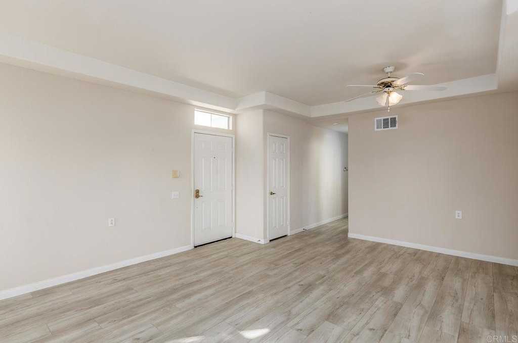 photo 3: 3375 Genoa Way Unit 146, Oceanside CA 92056