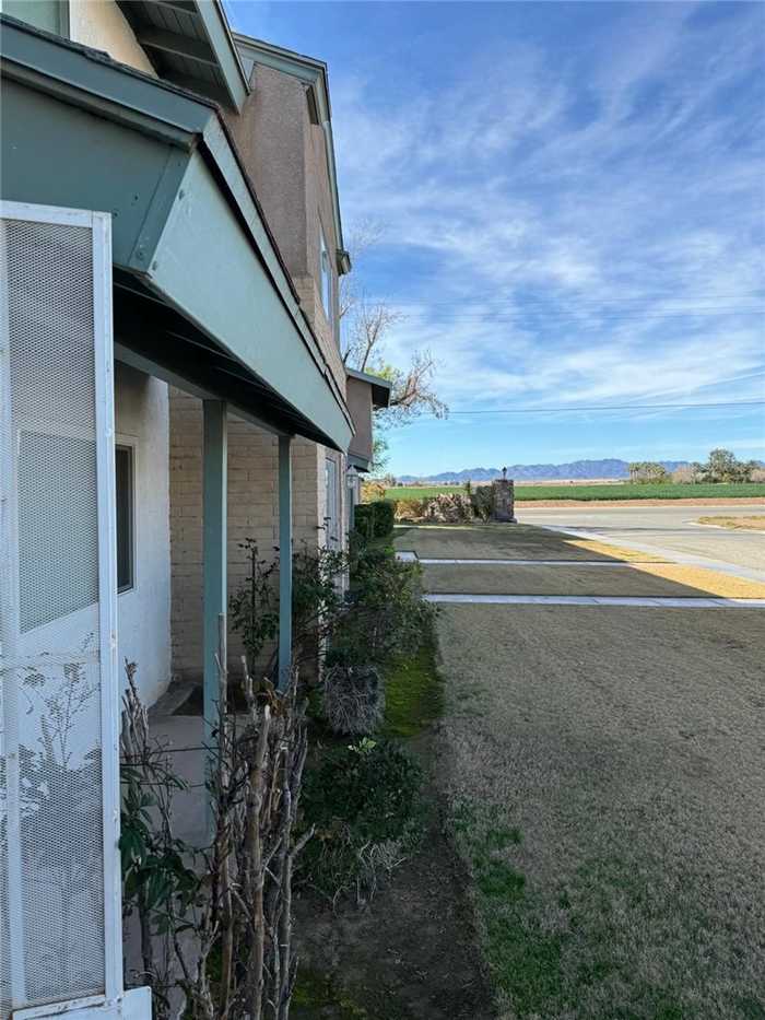 photo 8: 1060 N Lovekin Boulevard Unit 2, Blythe CA 92225