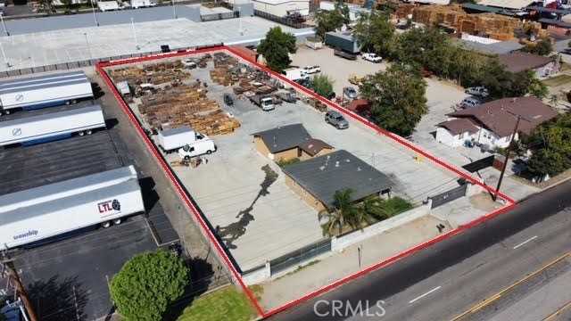 photo 1: 15594 Slover Ave, Fontana CA 92337