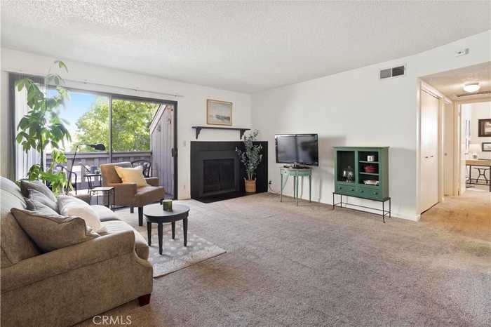 photo 1: 2220 Notre Dame Boulevard Unit 5, Chico CA 95928