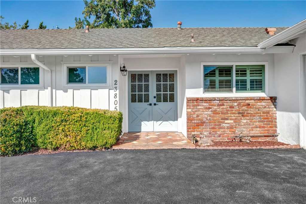 photo 3: 23805 Bessemer Street, Woodland Hills CA 91367