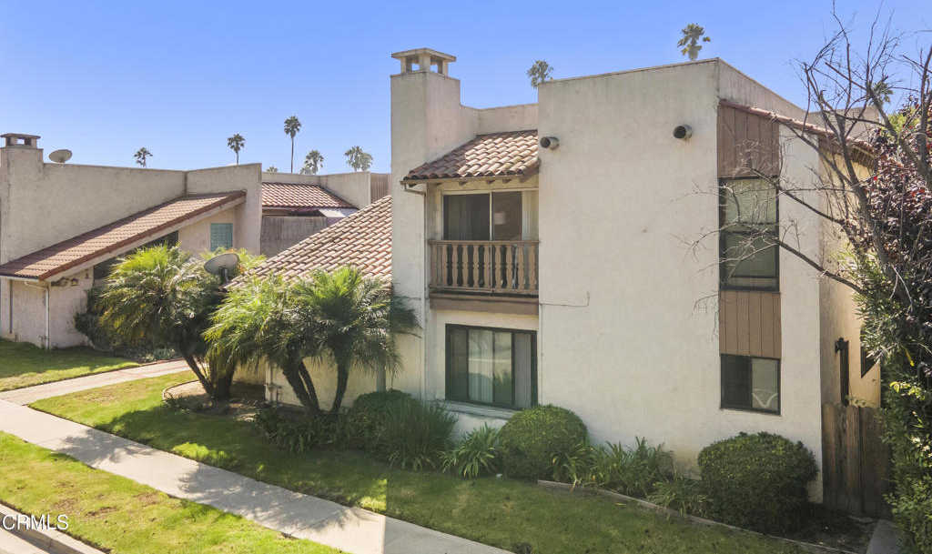 photo 2: 2621 E Harbor Boulevard, Ventura CA 93001