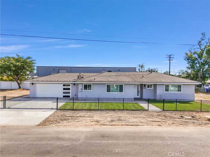 photo 1: 8825 Redwood Avenue, Fontana CA 92335