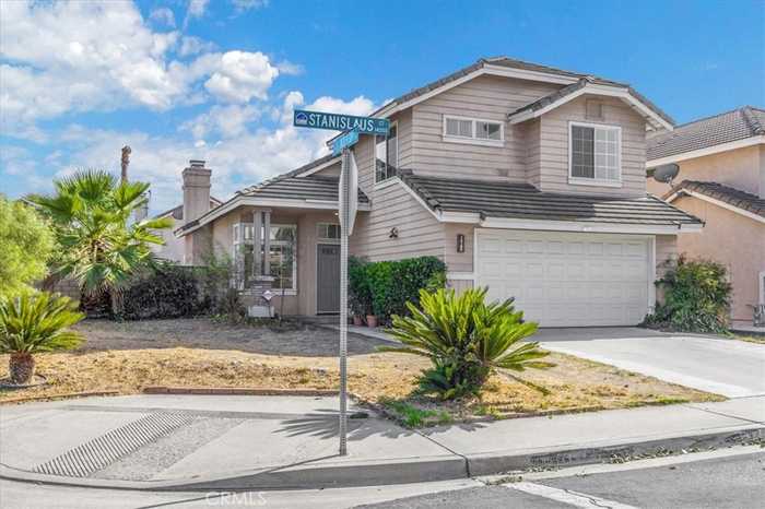 photo 1: 14195 Stanislaus Court, Fontana CA 92336