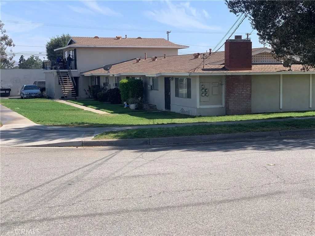 photo 1: 8070 Bennett Avenue, Fontana CA 92336