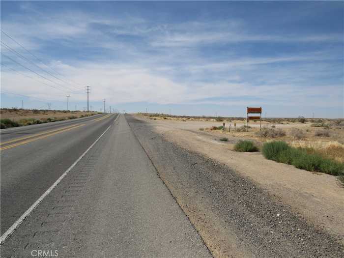 photo 2: 10933 Sierra Road, Adelanto CA 92301