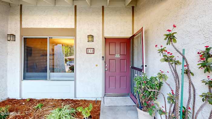 photo 2: 232 Gazania Court, Thousand Oaks CA 91362