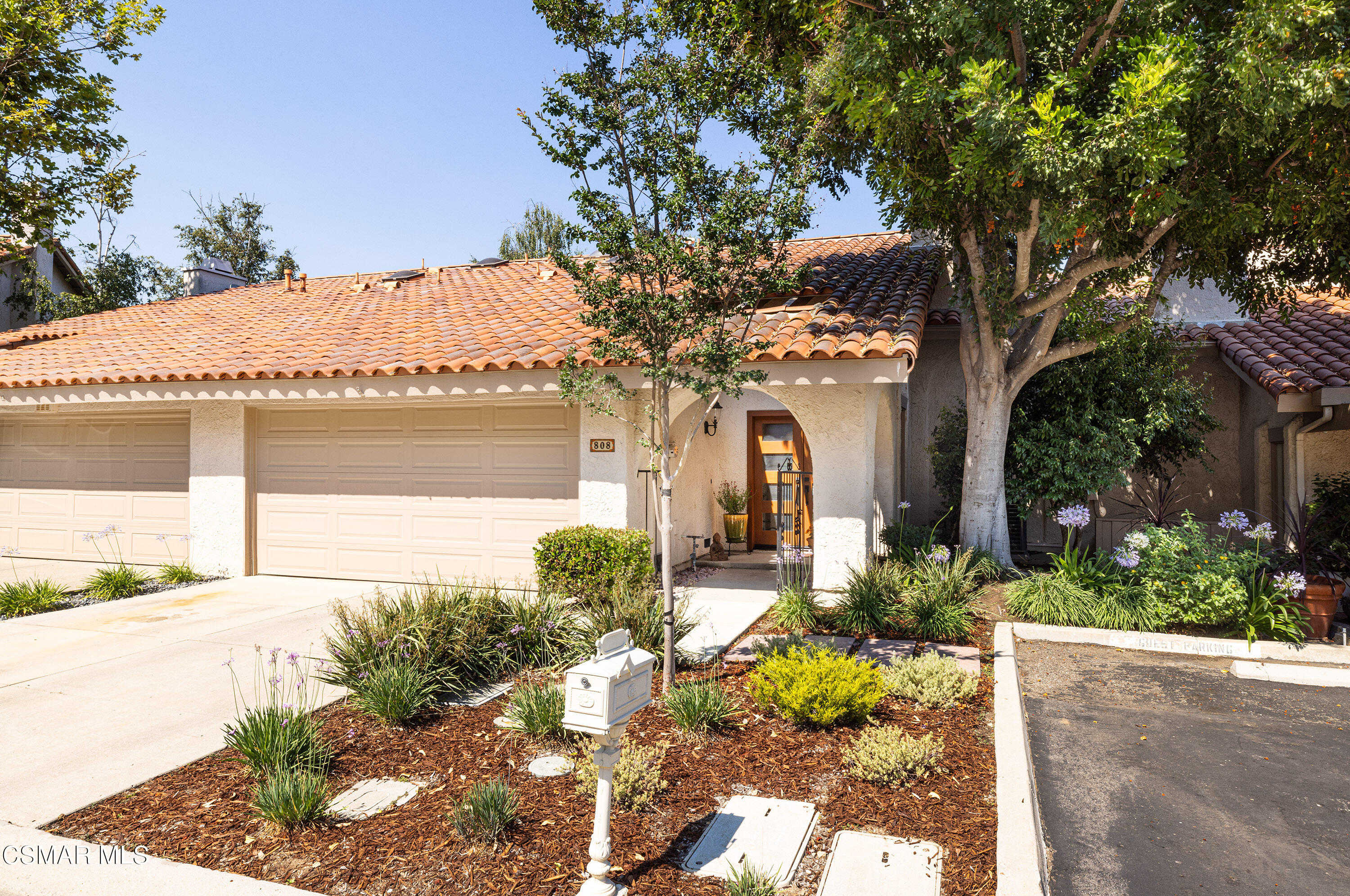 photo 2: 808 N Valley Drive, Westlake Village CA 91362