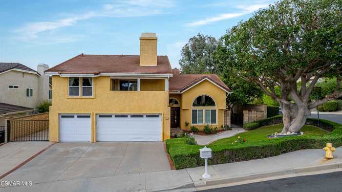 photo 1: 2137 Peak Place, Thousand Oaks CA 91362