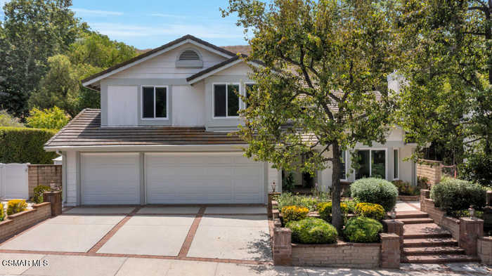 photo 2: 2702 Knightsbridge Avenue, Thousand Oaks CA 91362