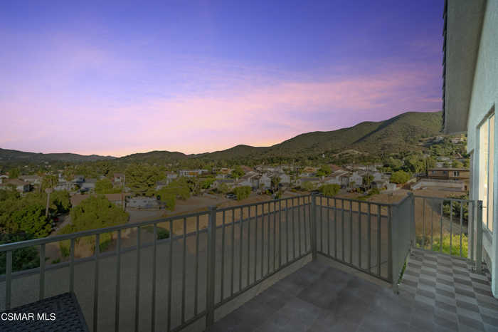 photo 2: 158 Midbury Hill Road, Newbury Park CA 91320