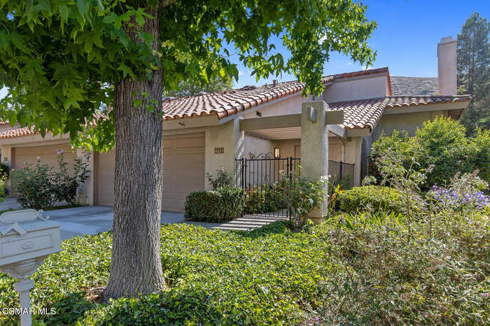 photo 2: 772 N Valley Drive, Westlake Village CA 91362