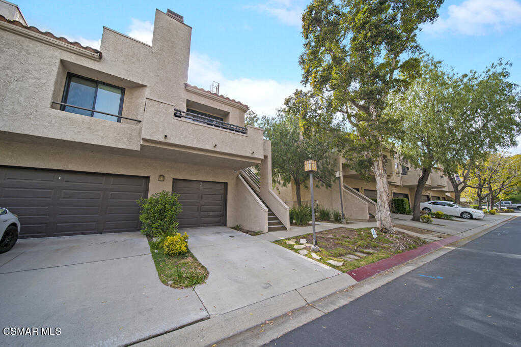 photo 1: 55 Mcafee Court, Thousand Oaks CA 91360