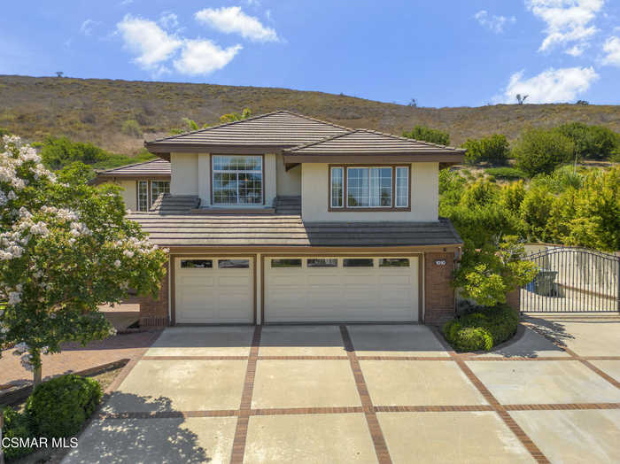 photo 2: 1010 Lynnmere Drive, Thousand Oaks CA 91360