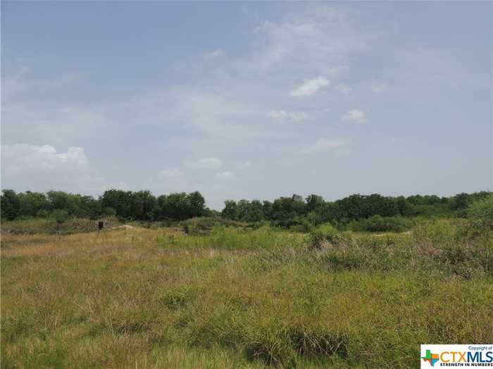 photo 1: TBD York Road, Victoria TX 77905