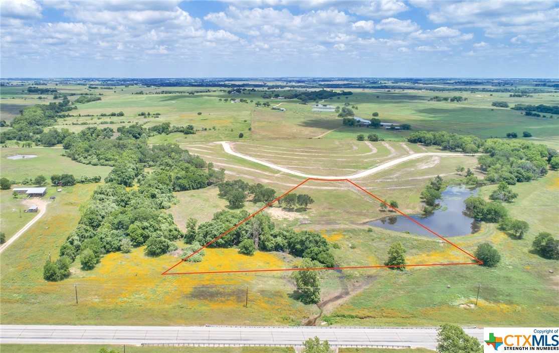 photo 2: 511 CR 362 Unit Lot 6, Shiner TX 77984