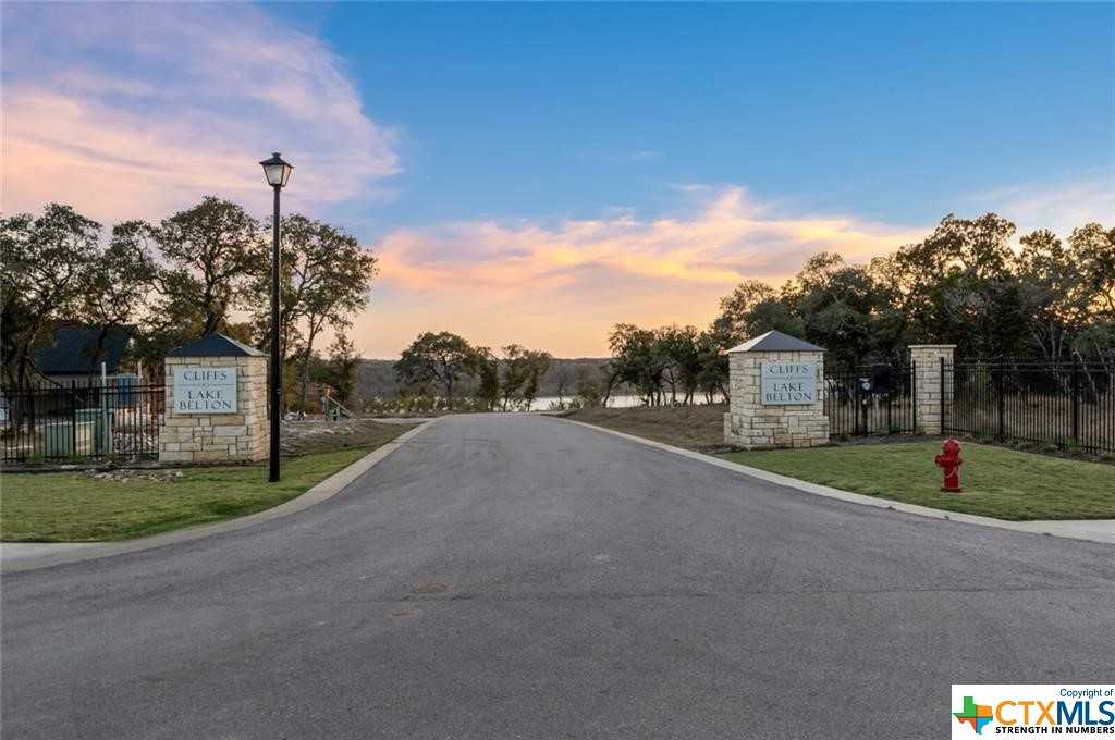 photo 1: Lot 2, Block 2 Cliffs At Lake Belton Phase 2, Belton TX 76513