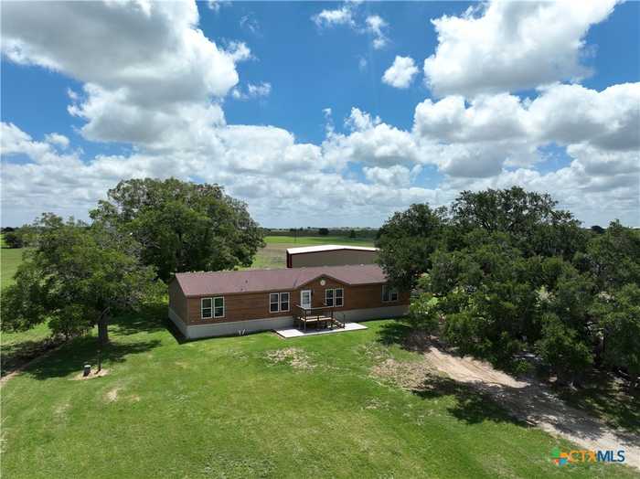 photo 2: 443 County Road 280, Shiner TX 77984