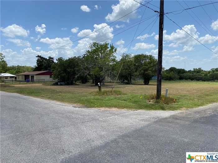 photo 1: 814 Baldwin Street, Yoakum TX 77995