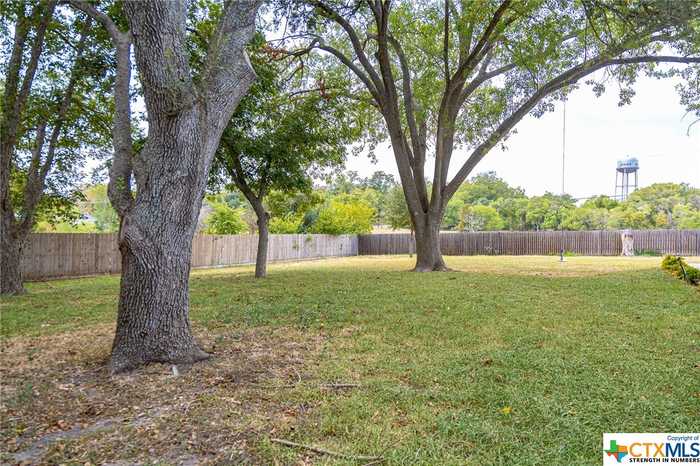 photo 35: 1218 N Avenue C, Shiner TX 77984