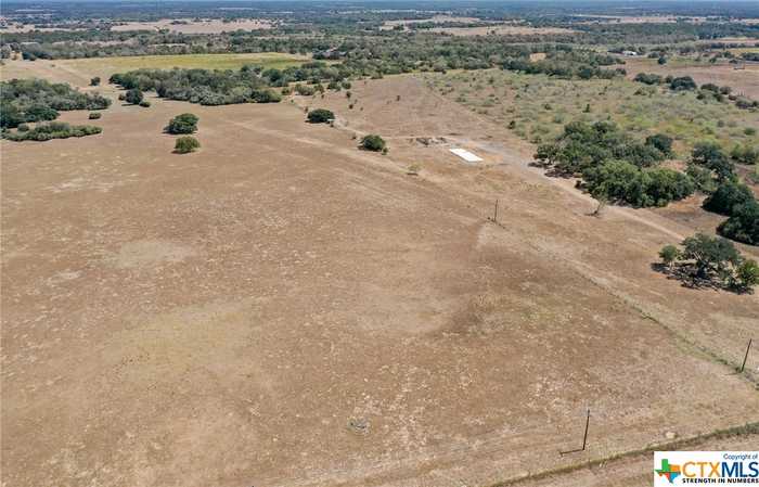 photo 1: US HWY 77 S, Hallettsville TX 77964