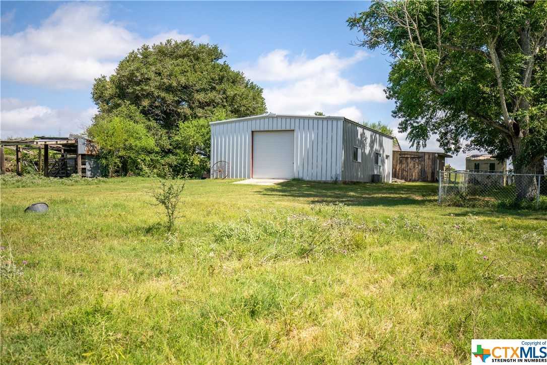 photo 2: 2501 Emil Blank Road, Yoakum TX 77995