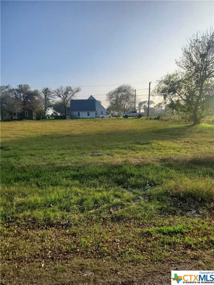 photo 1: 205-207 W Baltimore Avenue, Seadrift TX 77983