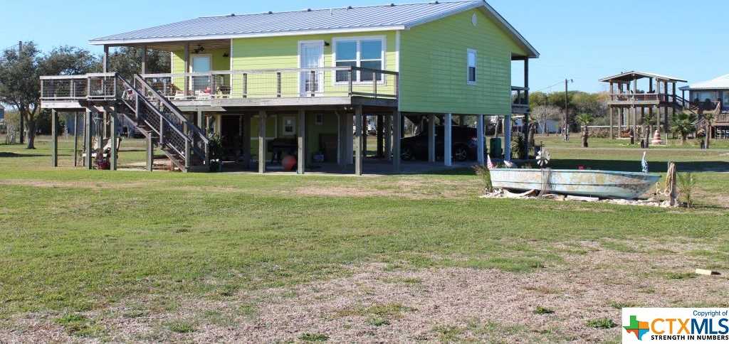 photo 3: 303 Powderhorn Lane, Port Lavaca TX 77979