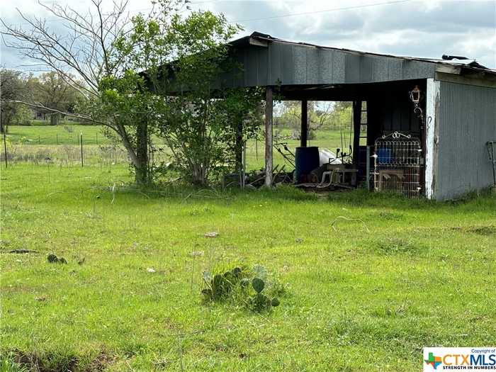 photo 15: 464 County Road 389, Gonzales TX 78629