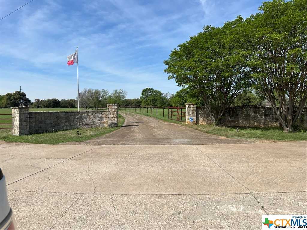 photo 1: 3916 S Pea Ridge Road, Temple TX 76502