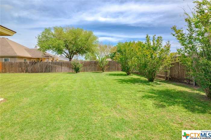 photo 36: 105 Lake Forest Drive, Victoria TX 77904