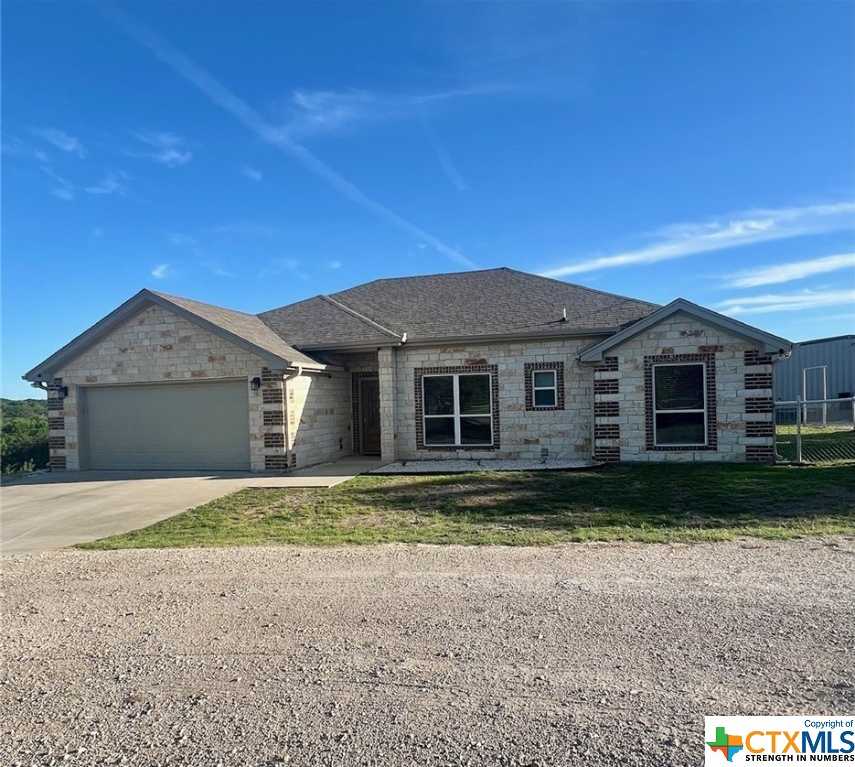 photo 1: 583 Rock Creek Circle, Gatesville TX 76528