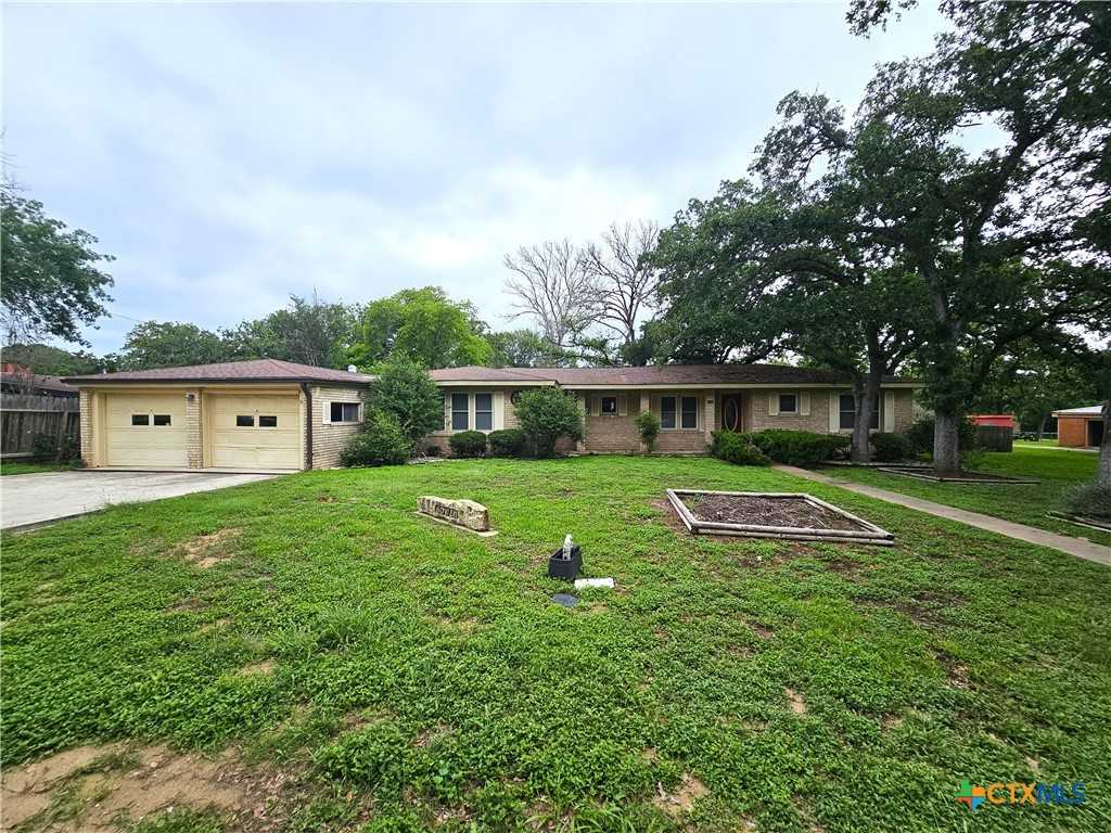 photo 3: 98 Shady Lane, Gonzales TX 78629