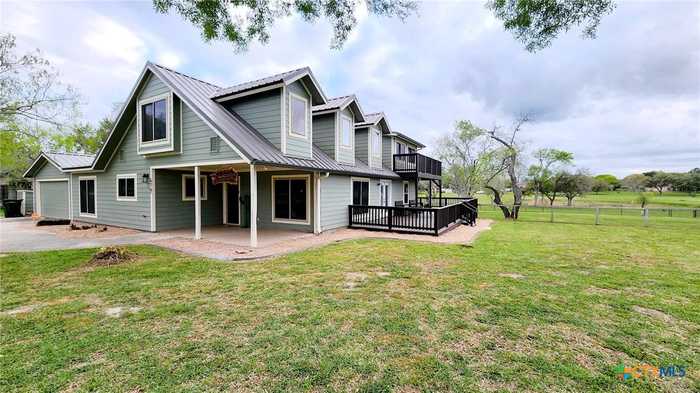 photo 1: 416 Lakeshore Drive, Victoria TX 77905