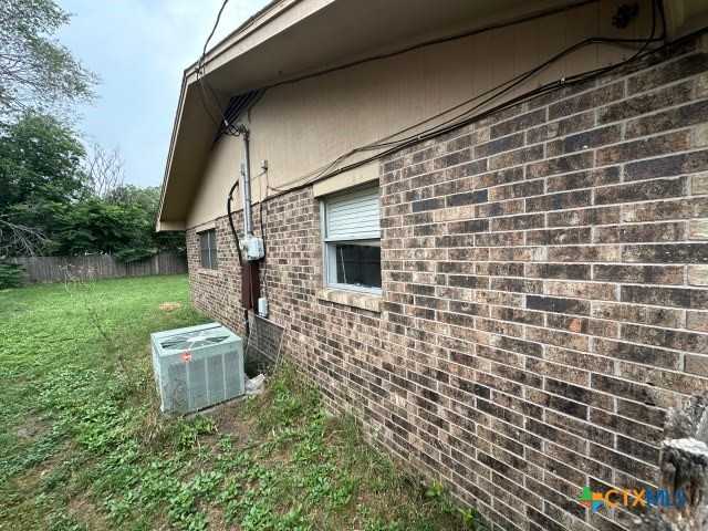 photo 3: 112 Bohman Street, Cuero TX 77954