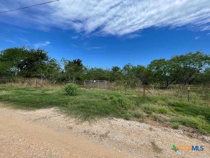 photo 1: 83 Cowboy Way, Gonzales TX 78629