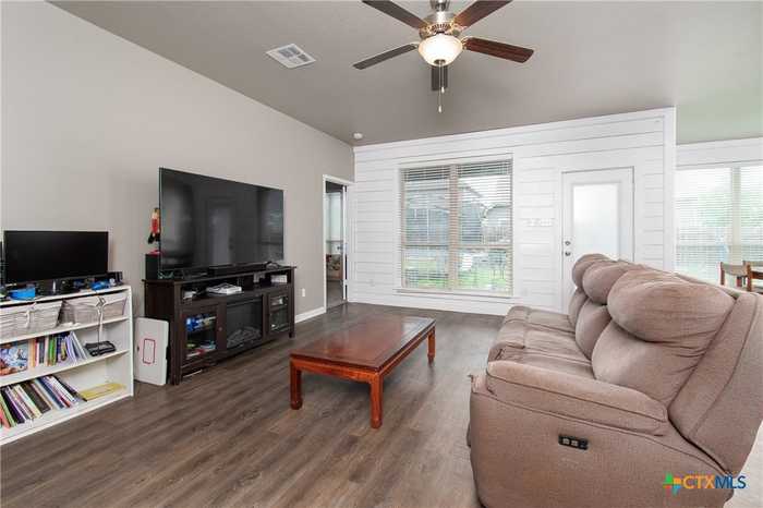 photo 2: 5321 Lancaster Drive, Belton TX 76513