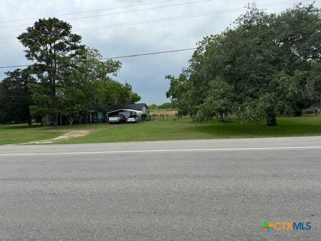 photo 3: 522 US Highway 183, Cuero TX 77954