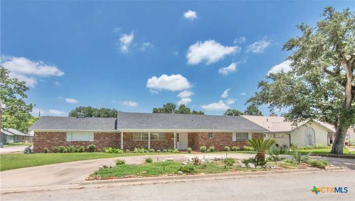 photo 1: 401 W Brackenridge Street, Edna TX 77957