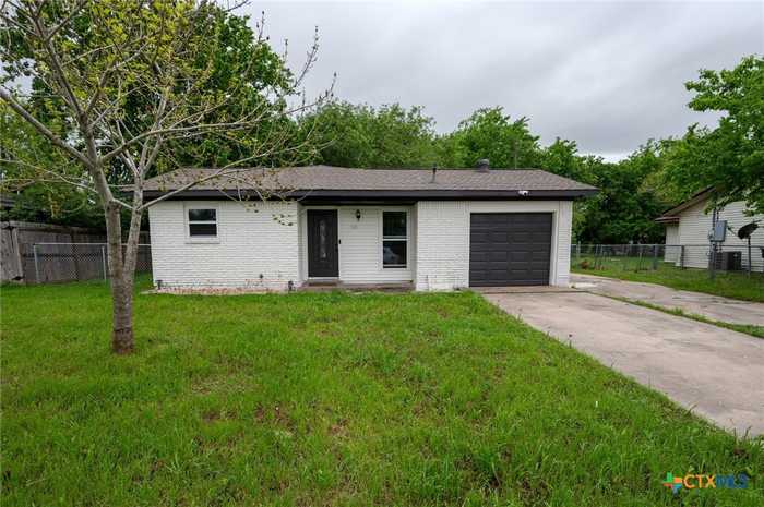 photo 1: 3105 Gayle Street, Victoria TX 77901