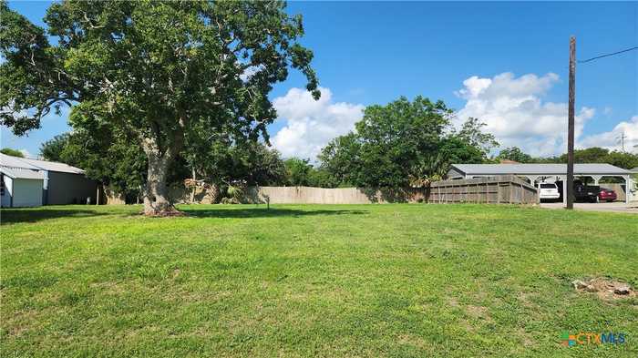 photo 2: Lot 3 Commerce, Port Lavaca TX 77979